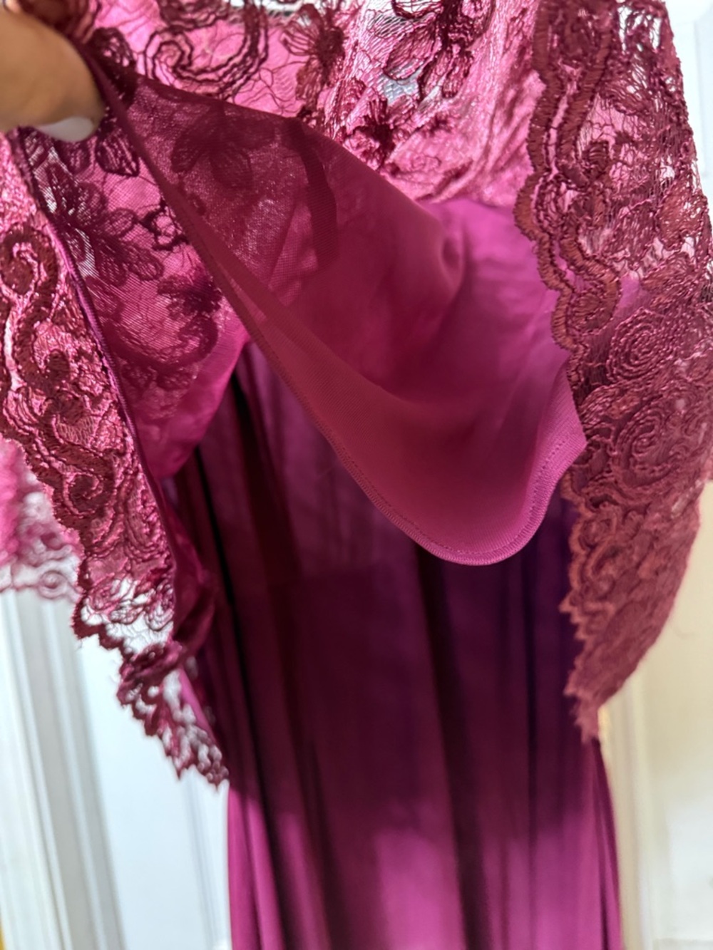 Elegant Lace Overlay Chiffon Dress in Deep Berry - Picture 4 of 11